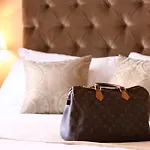 ベッド・アンド・ブレックファスト Le Del Barone 4*