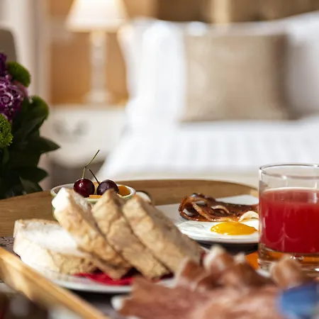 Couette-café Le Del Barone 4*