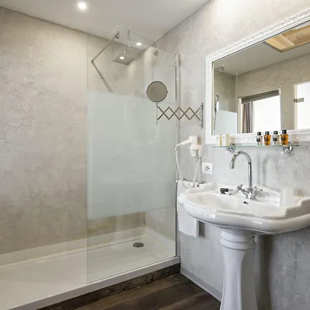 Le Del Barone Couette-café