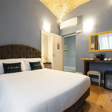 Couette-café Le Del Barone 4*